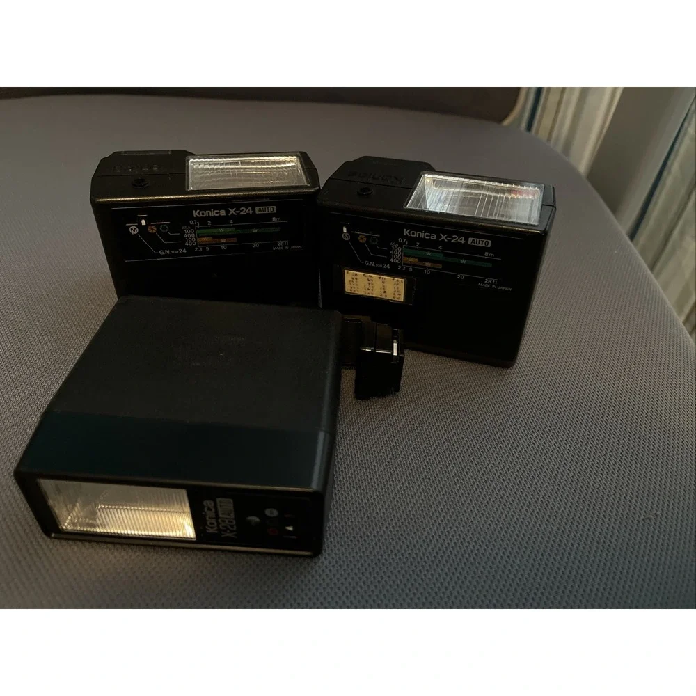 Lot‎ of 3 konica vintage flashes Untested